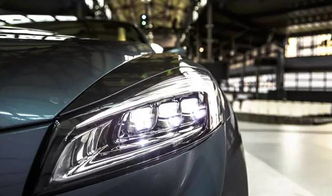 汽車換個燈怎么辣么貴？貓膩全在這兒，汽車玻璃也有講究